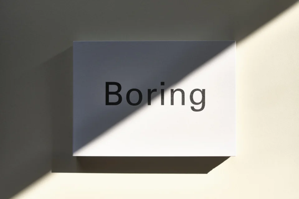 Boring Collection goes independent